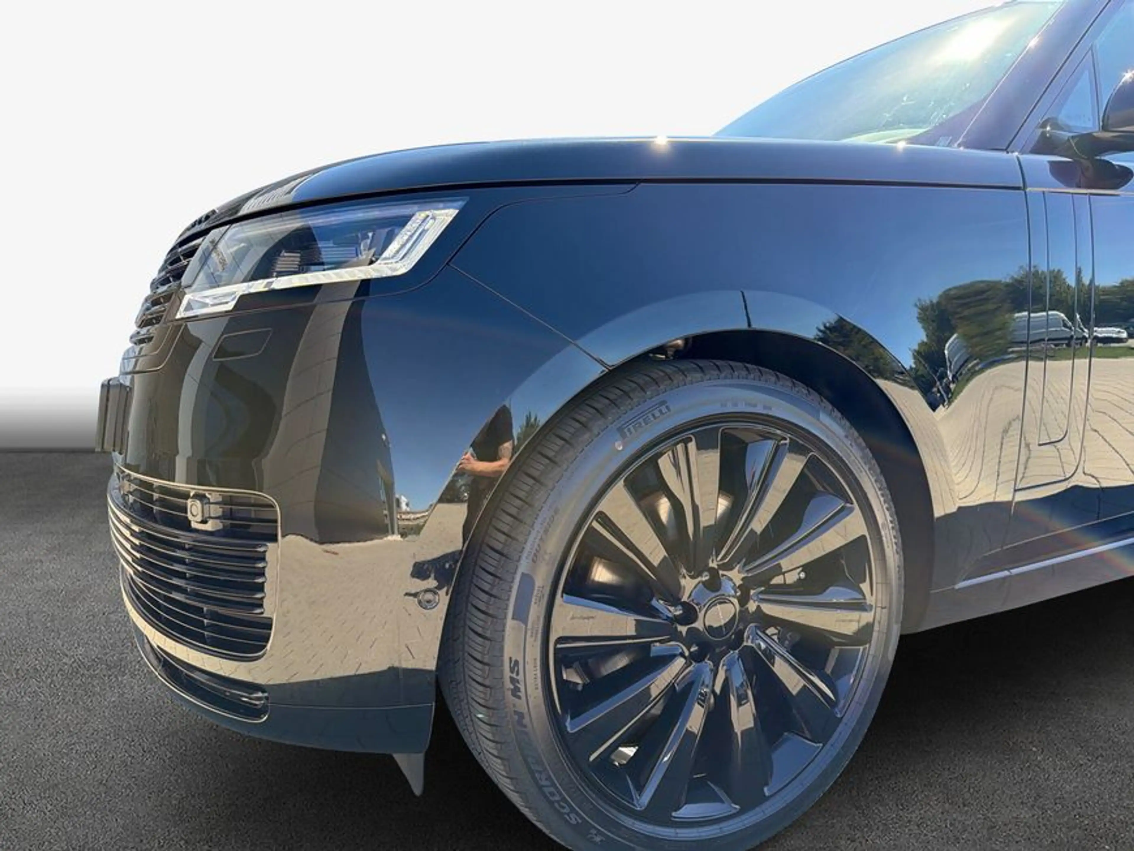 Land Rover Range Rover P615 SV Black 452 kW, 5-türig — photo 12