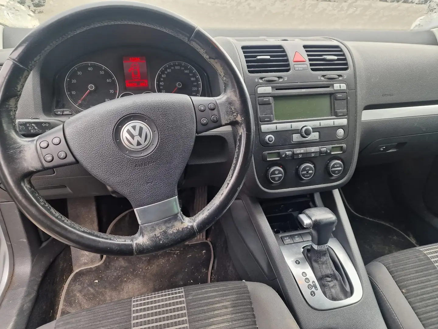 Volkswagen Jetta 1.4 16S TSI Confort DSG - 1