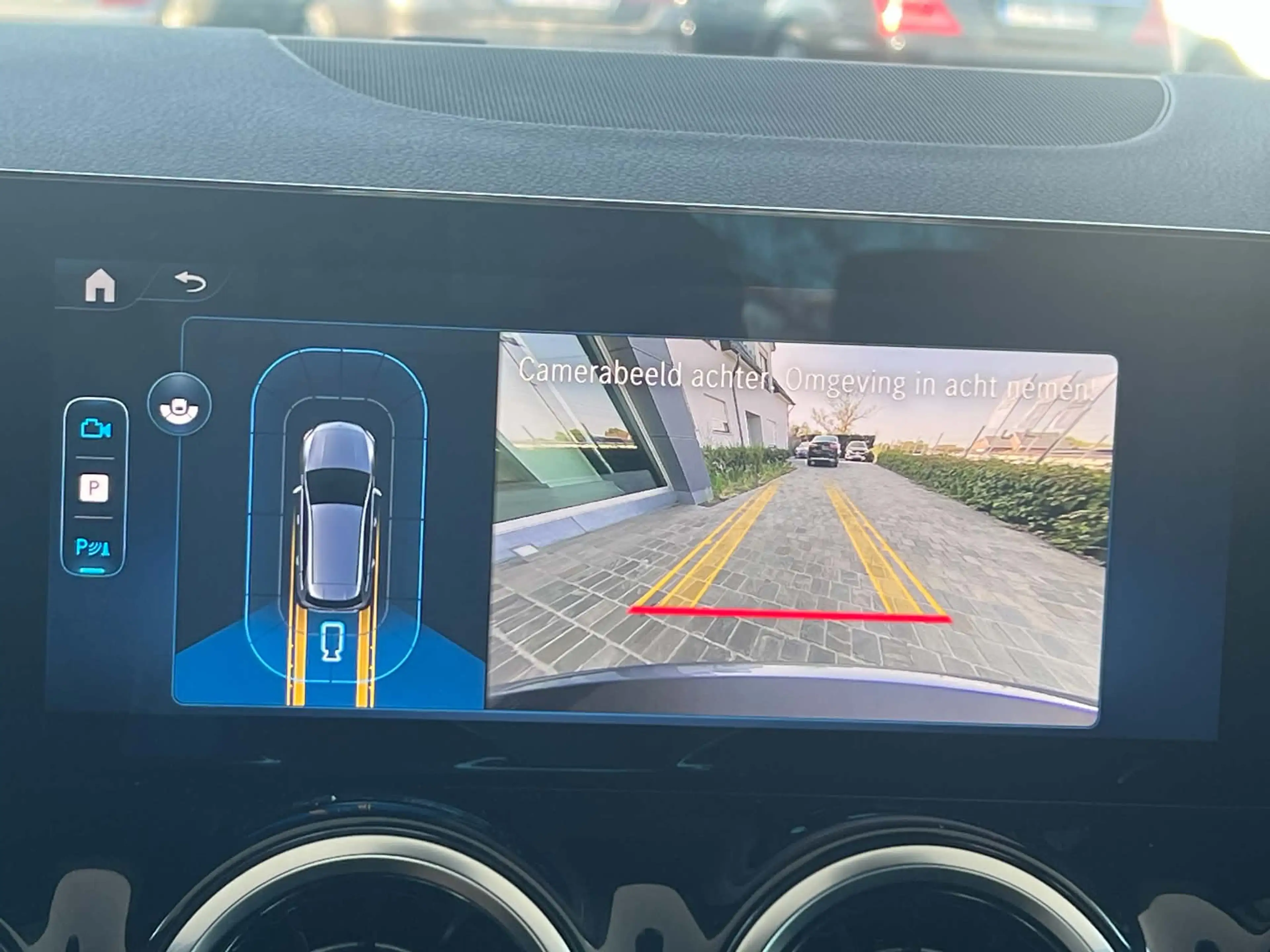 Mercedes-Benz B 200 progressive 2025 camera smartphone integratie 17"velg — photo 6