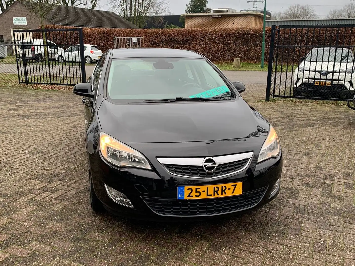 Opel Astra 1.6 Cosmo Fekete - 1