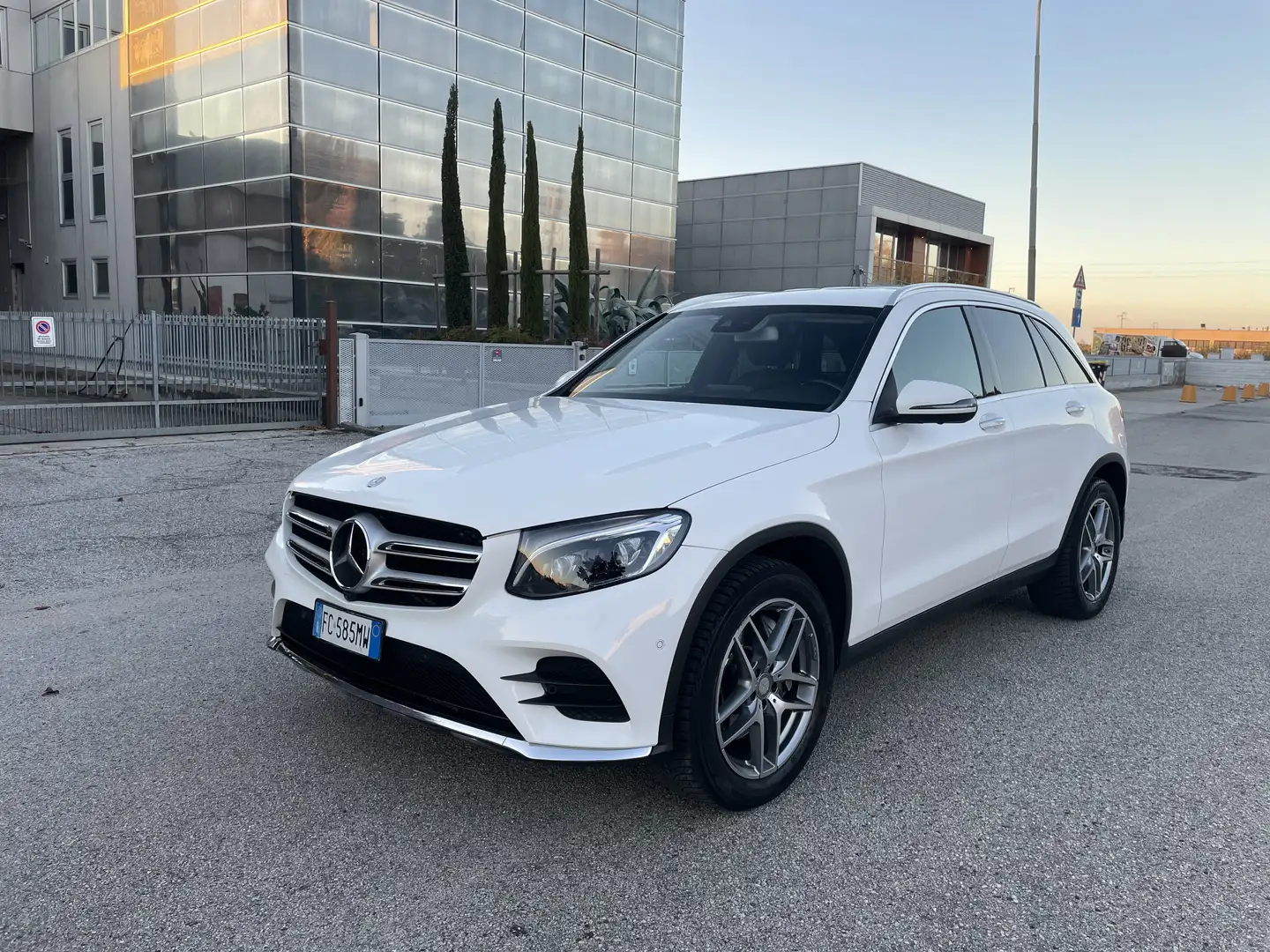 Mercedes-Benz GLC 250 d Premium 4matic auto. UNICO PROPRIETARIO - 1