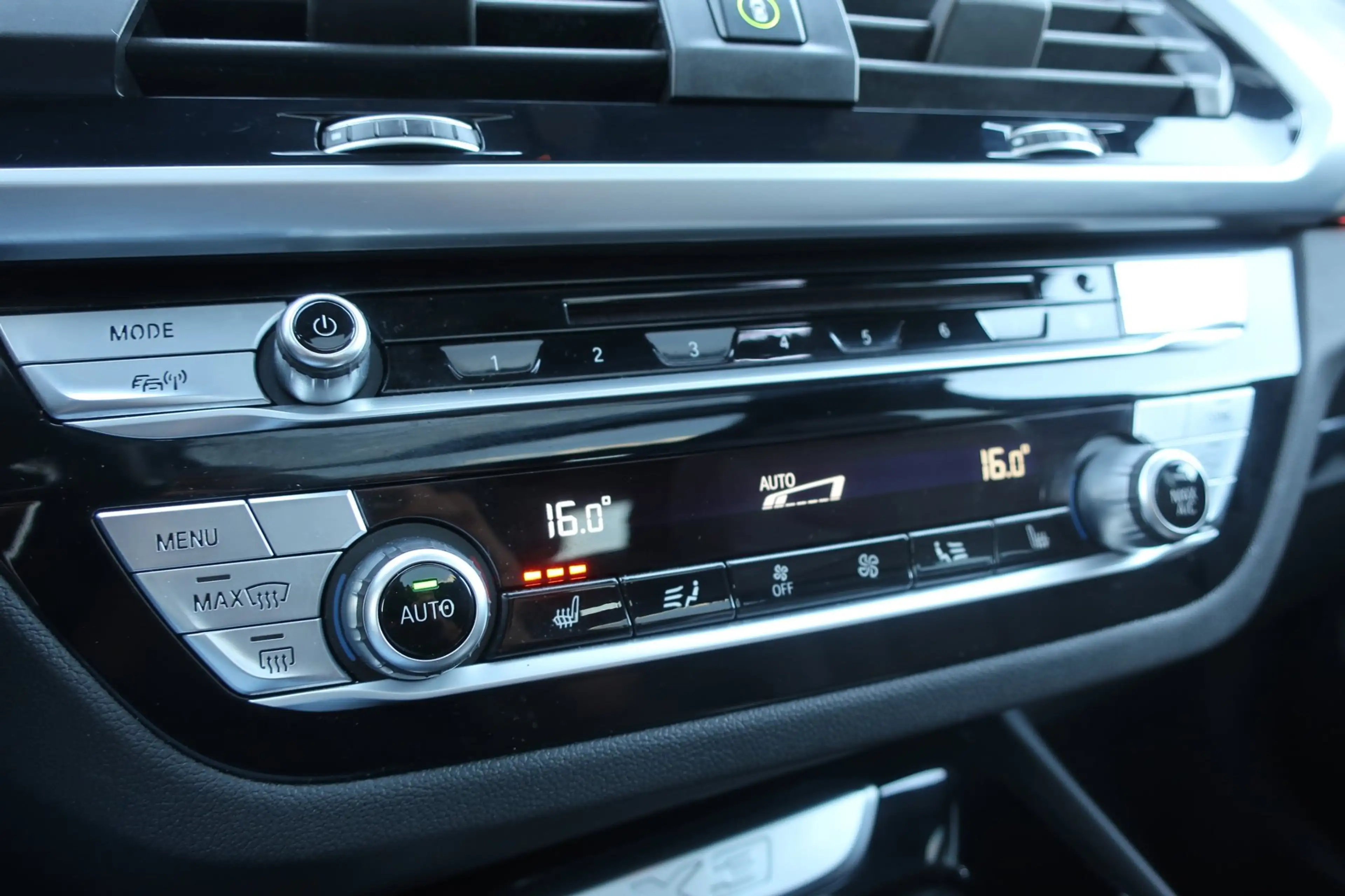 BMW X3 XDrive20i M-Sport High Exe. 2e EIG_LED_PANO_CAM_20 — photo 23