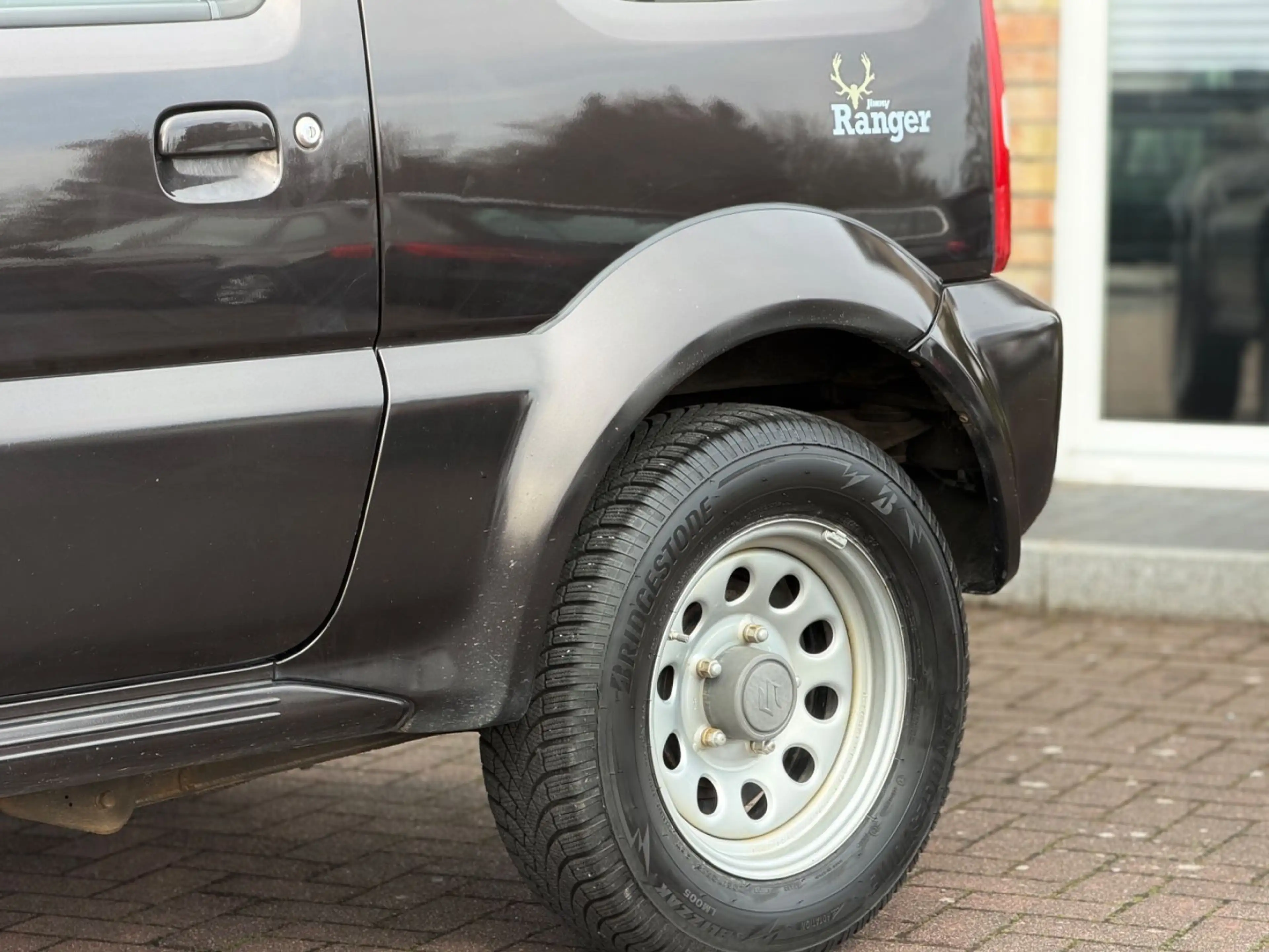 Suzuki Jimny Ranger Style Lim.SHZ|AHK|4-SITZER| 4WD| — photo 4