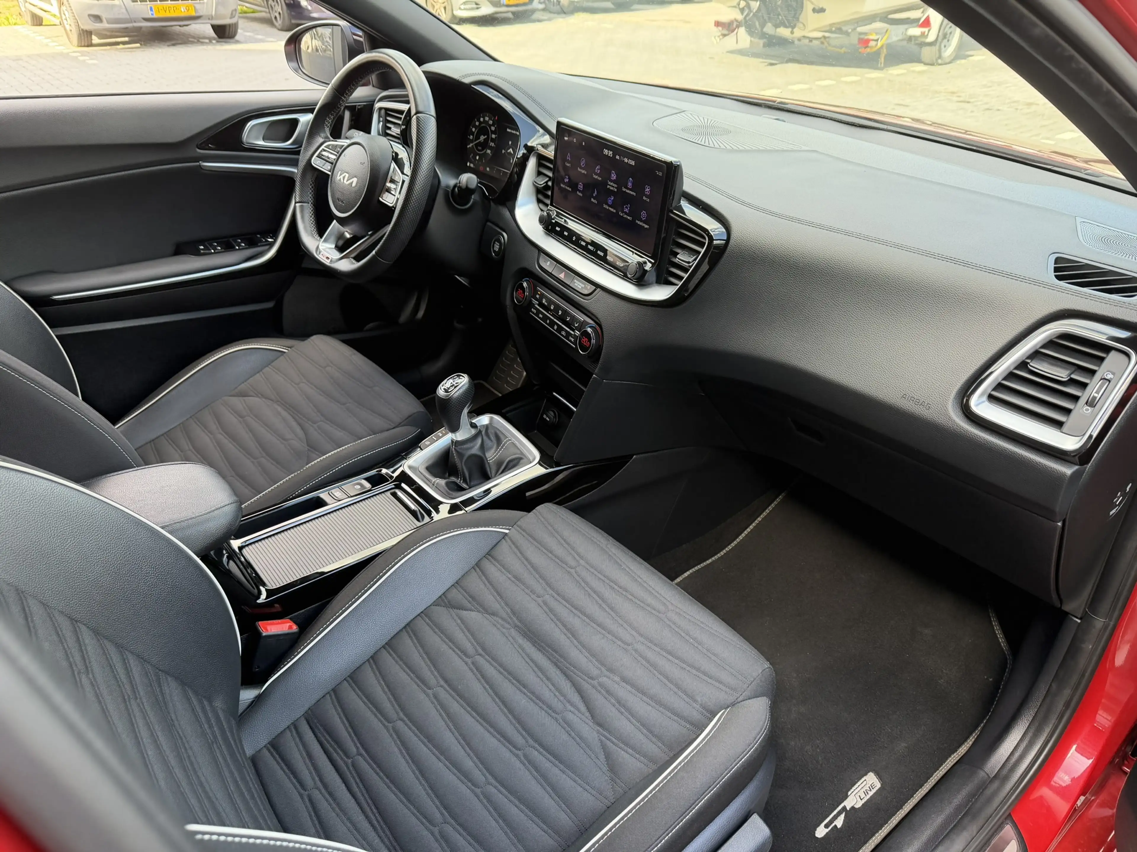 Kia Ceed / cee'd 1.0 T-GDi GT-Line Camera — photo 16