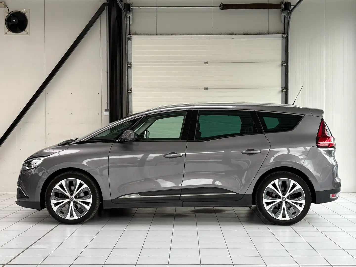 Renault Grand Scenic 1.33 TCe *7 PL*CUIR*GPS*CAMERA*LED AMBI*PDC*JANTE* Gris - 2