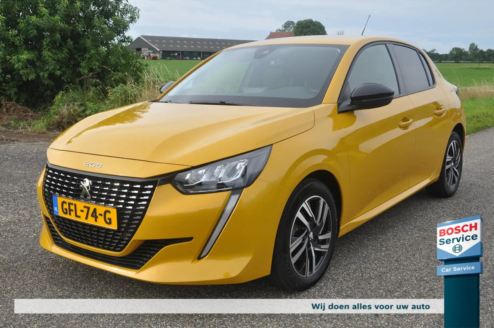 Peugeot 208 1.2 PureTech 100pk Geel - 1