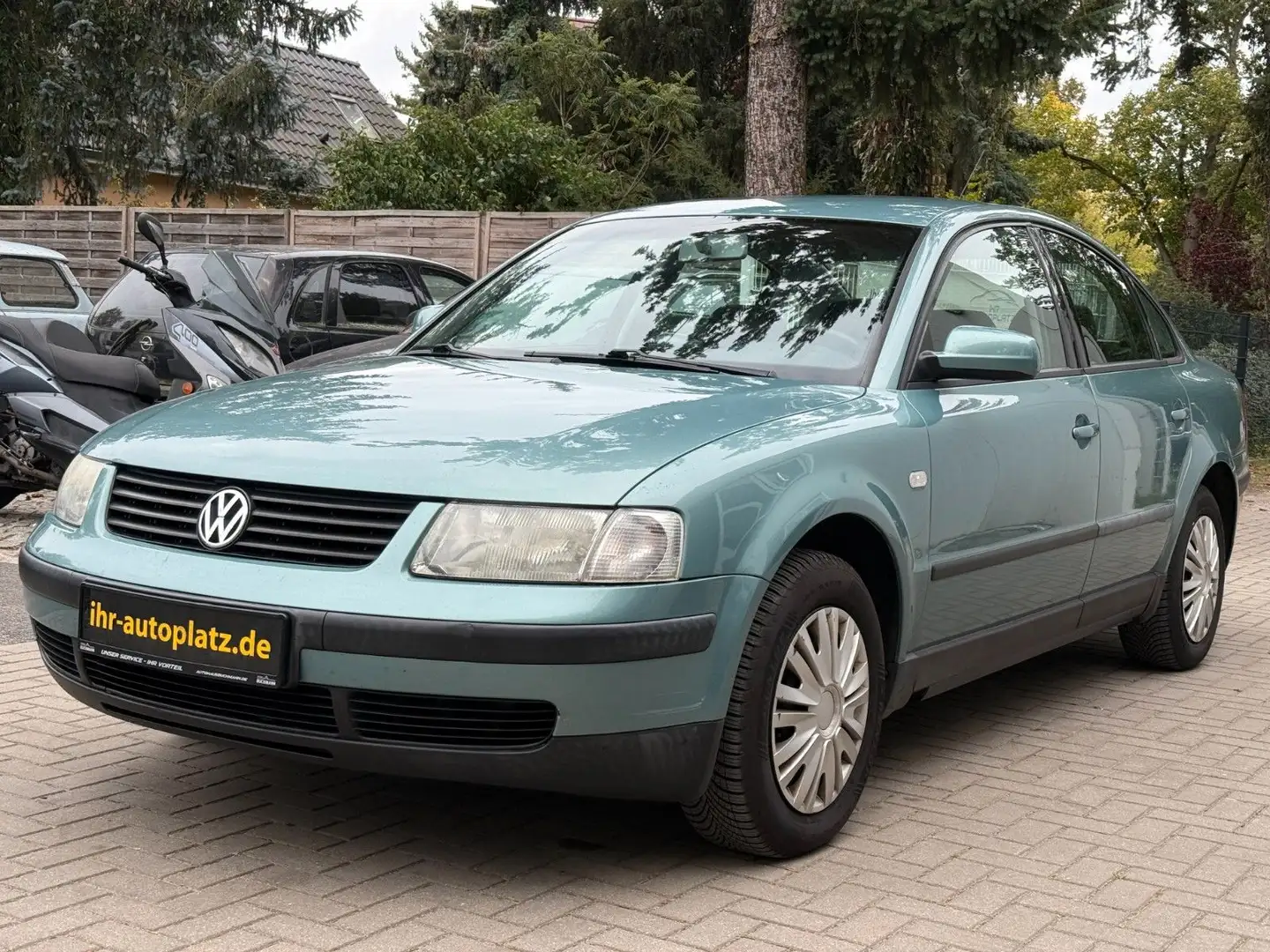 Volkswagen Passat 1.6 Comfortline - 2