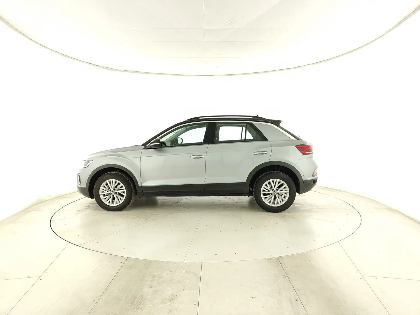 Volkswagen T-Roc I 2022 1.5 tsi Life dsg Silber - 2