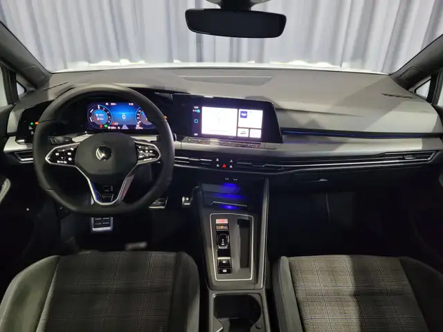 Volkswagen Golf view 12