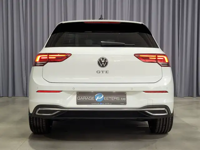 Volkswagen Golf view 4