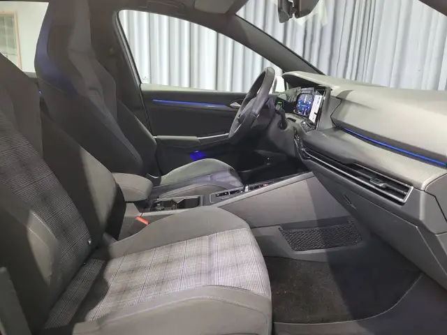 Volkswagen Golf view 10
