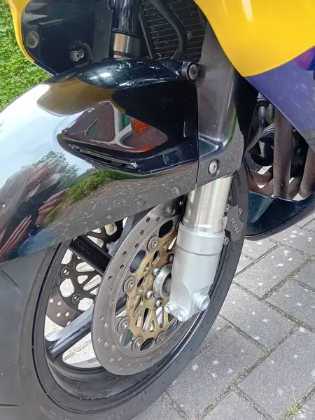 Honda CBR 900 RR - foto 4