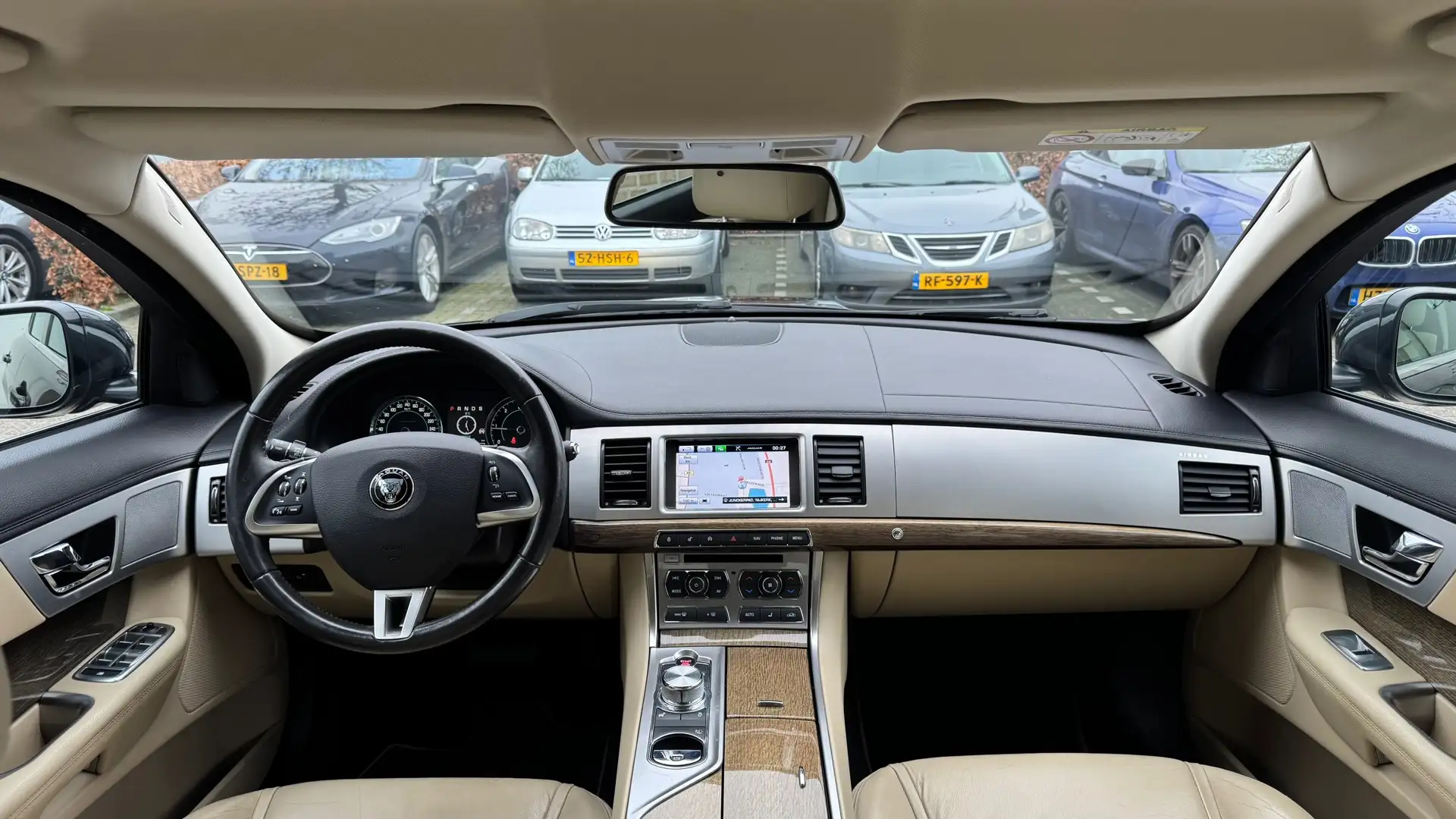 Jaguar XF 2.2D |Camera|Trekhaak|Keyless|Climate|Navigatie|BT Gris - 2