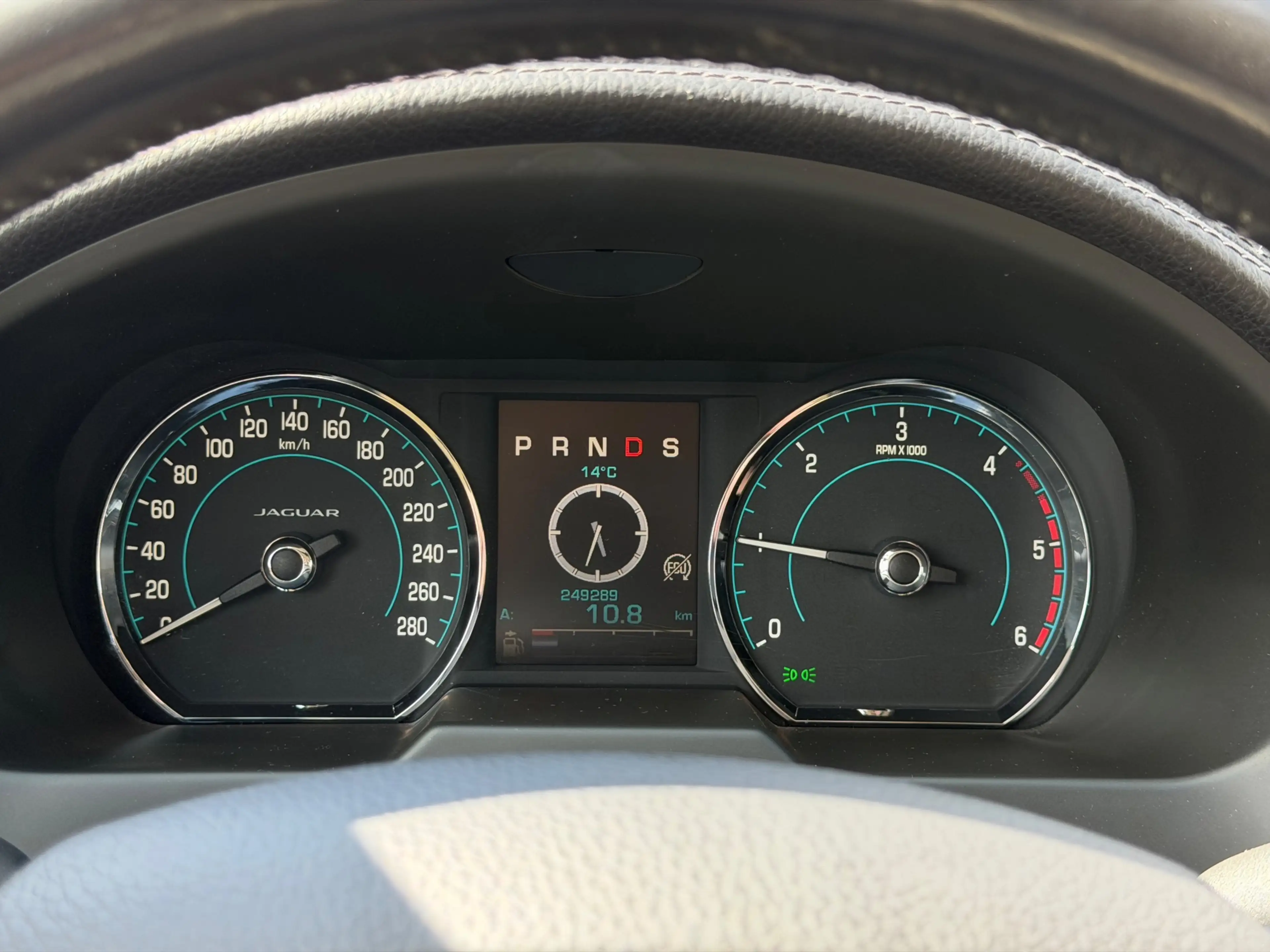 Jaguar XF 2.2D |Camera|Trekhaak|Keyless|Climate|Navigatie|BT — photo 39
