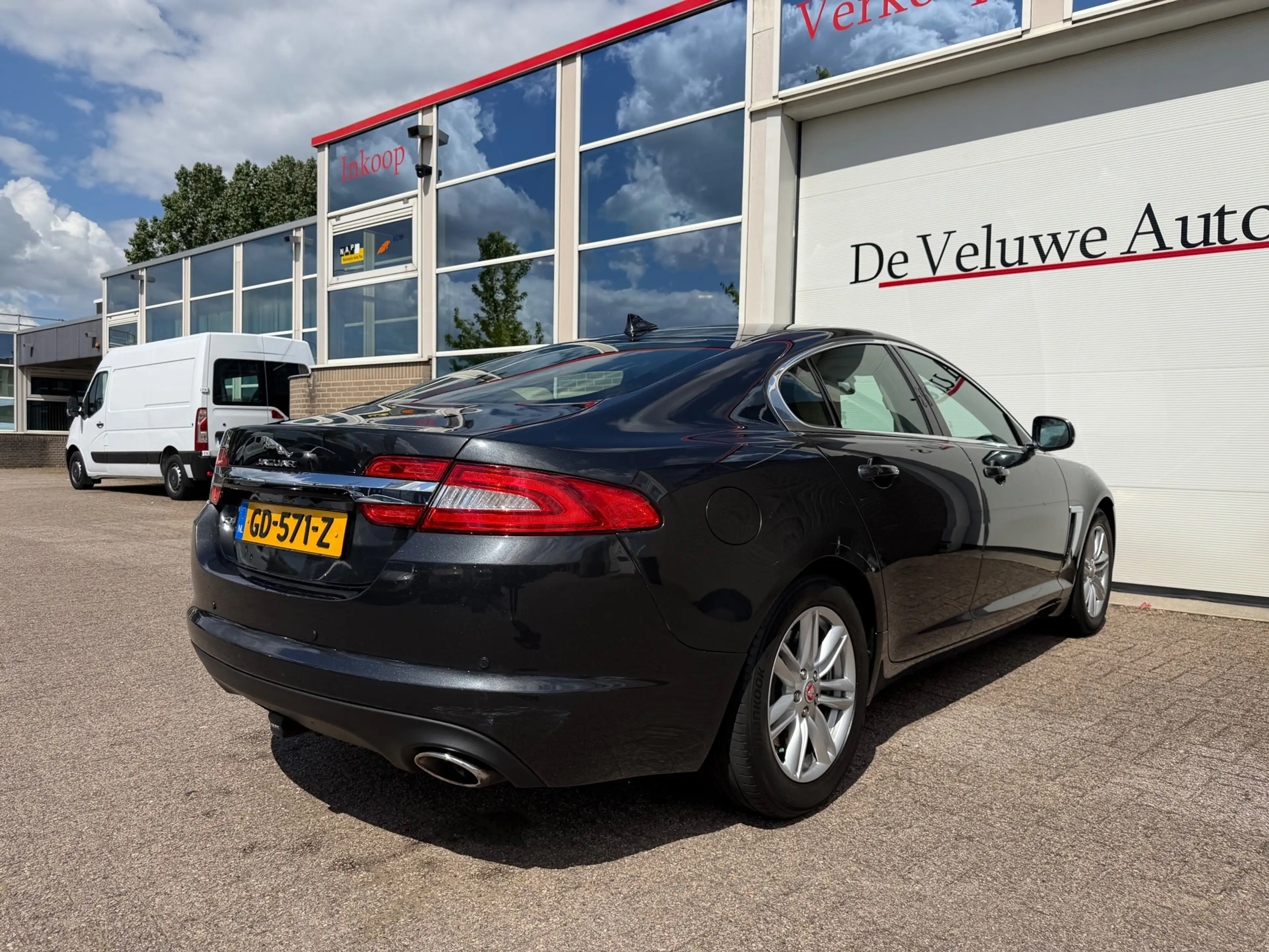 Jaguar XF 2.2D |Camera|Trekhaak|Keyless|Climate|Navigatie|BT — photo 18
