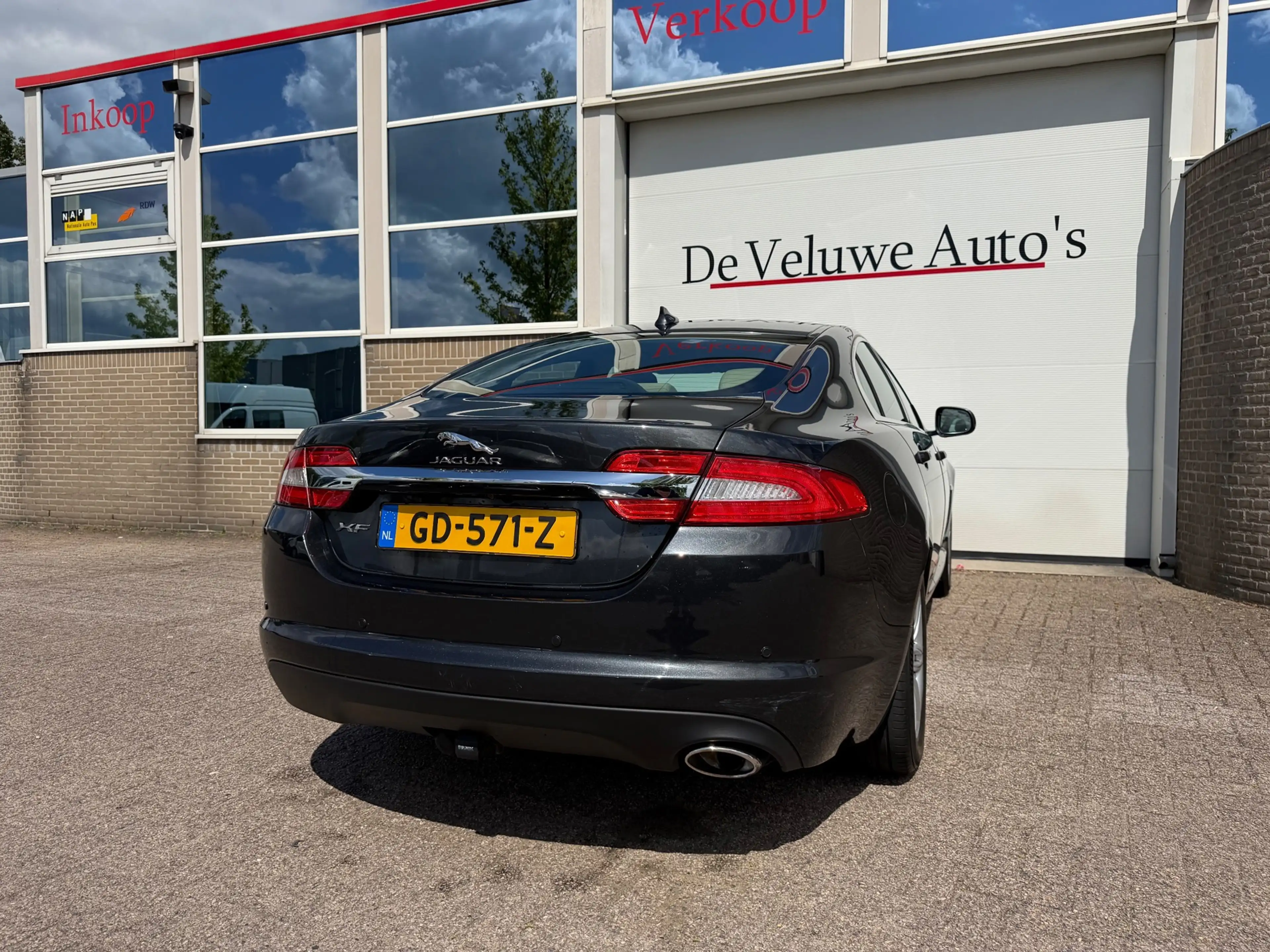 Jaguar XF 2.2D |Camera|Trekhaak|Keyless|Climate|Navigatie|BT — photo 2