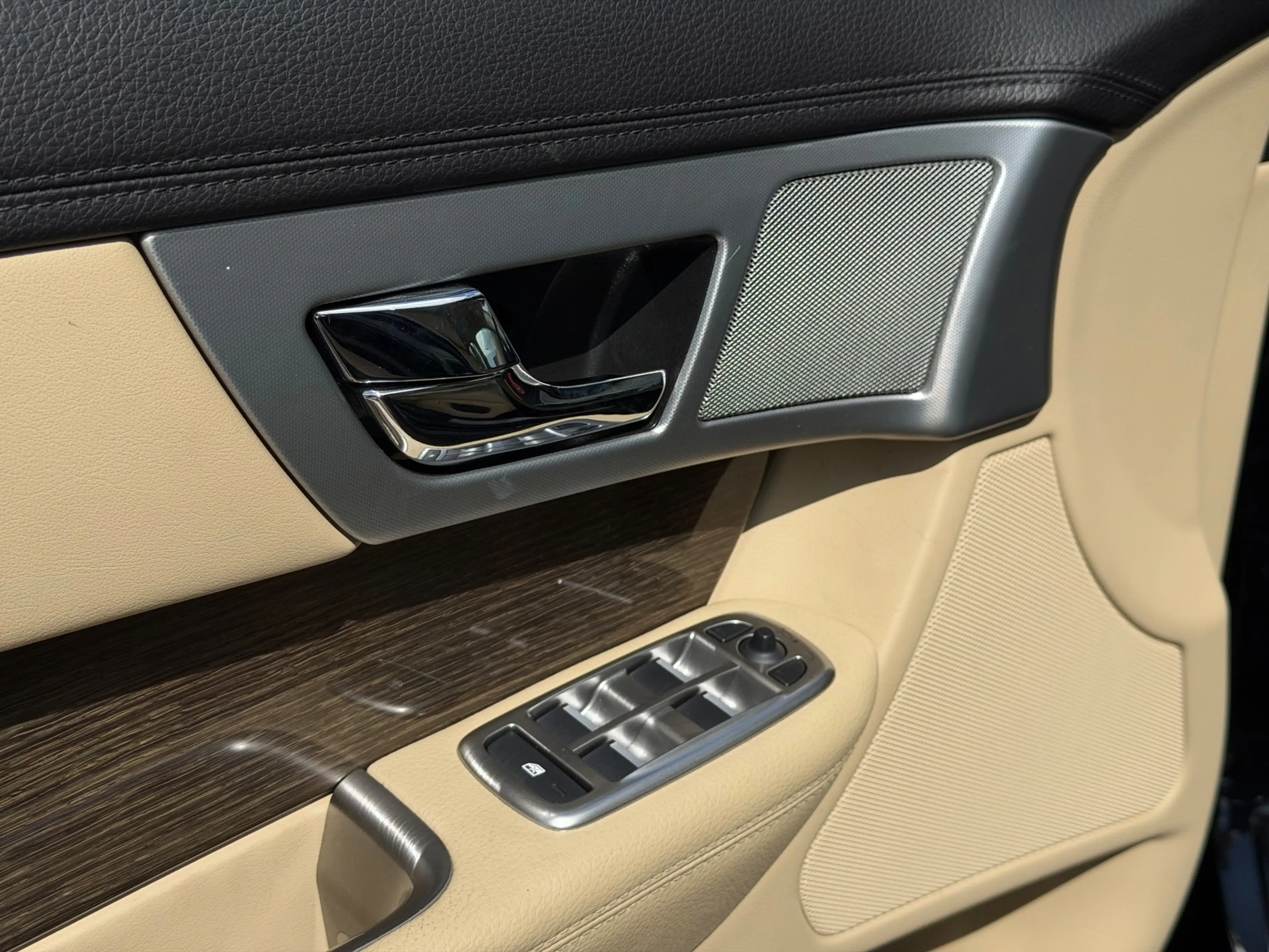 Jaguar XF 2.2D |Camera|Trekhaak|Keyless|Climate|Navigatie|BT — photo 29