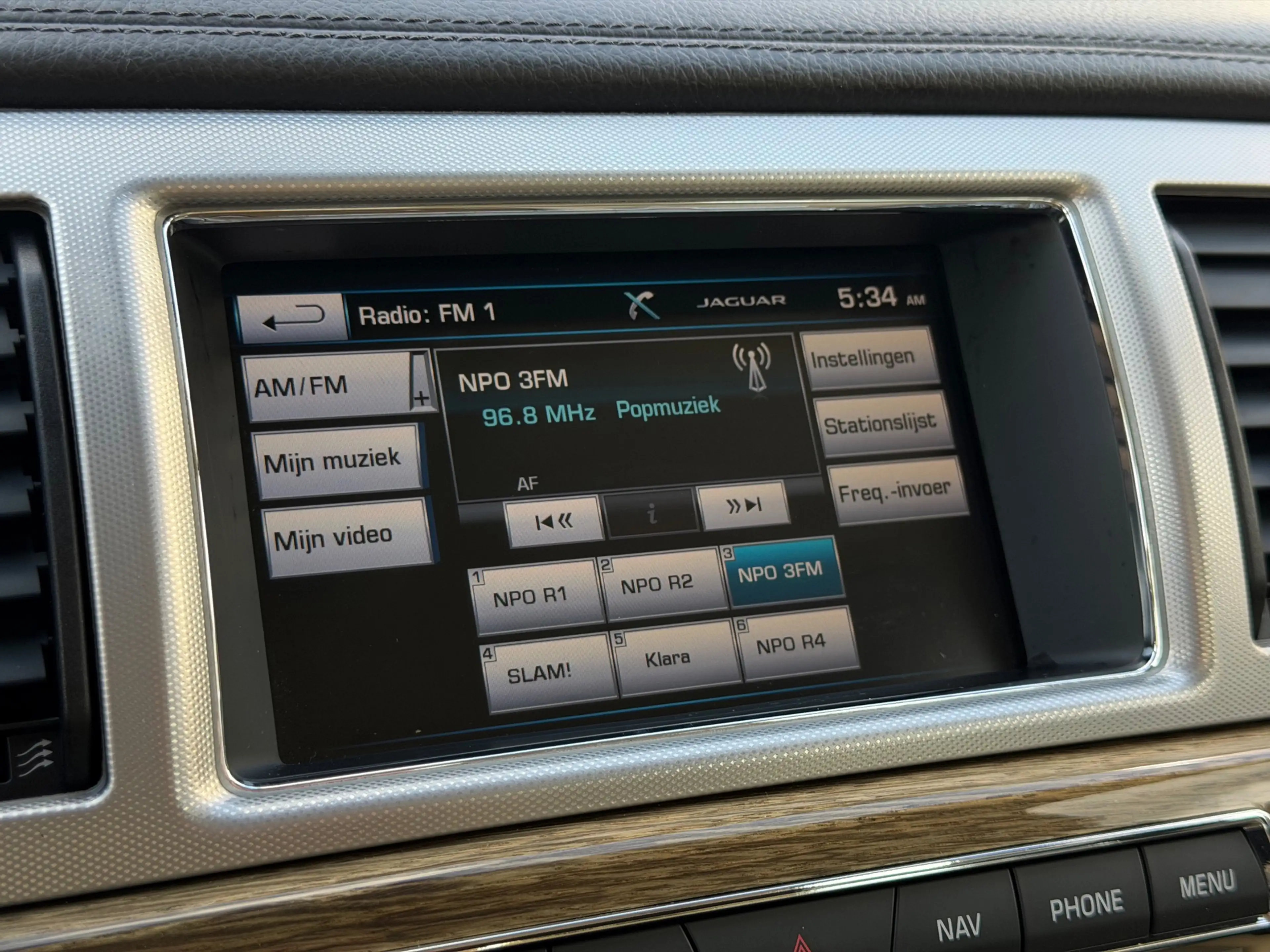 Jaguar XF 2.2D |Camera|Trekhaak|Keyless|Climate|Navigatie|BT — photo 43