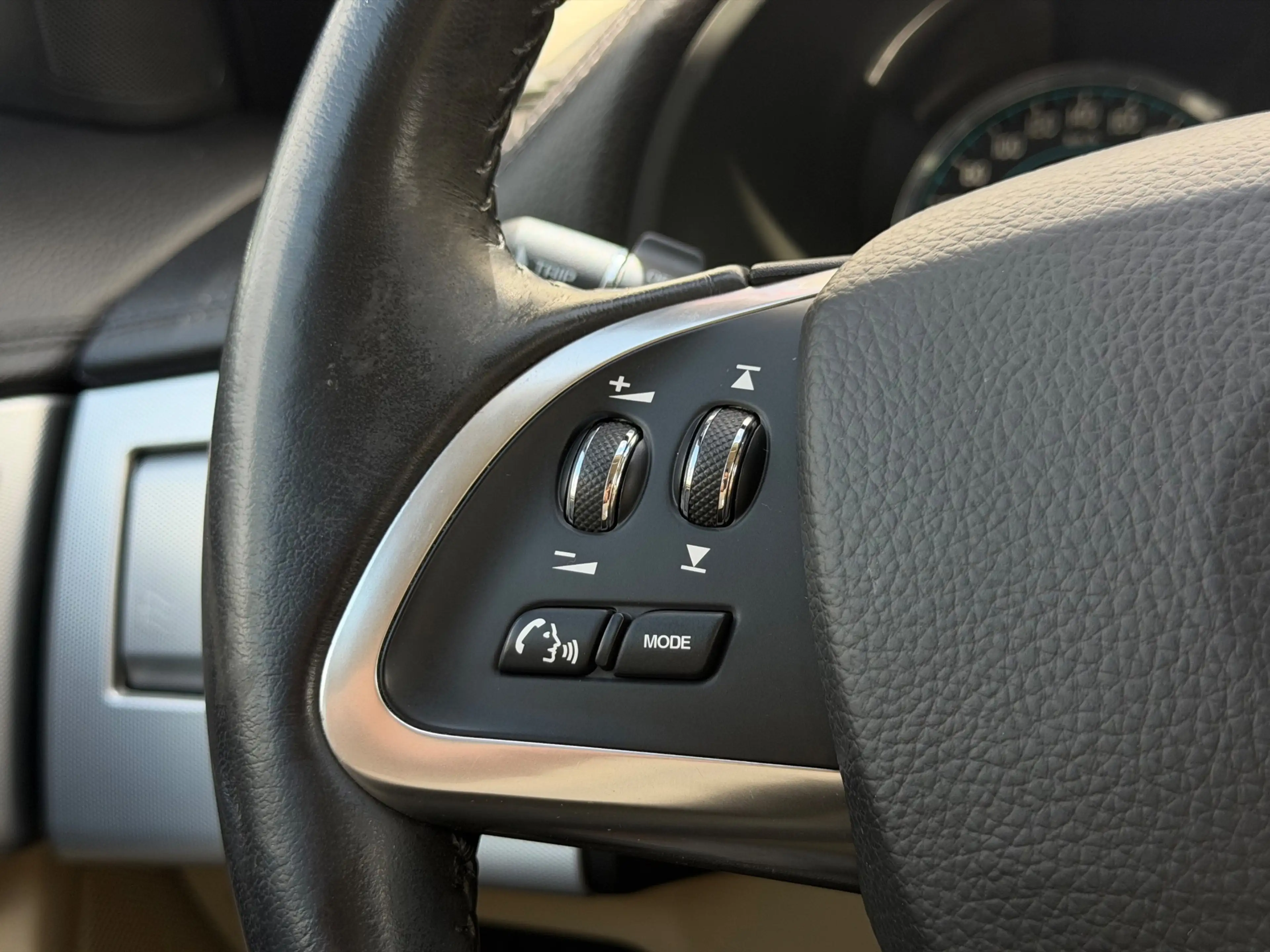 Jaguar XF 2.2D |Camera|Trekhaak|Keyless|Climate|Navigatie|BT — photo 35