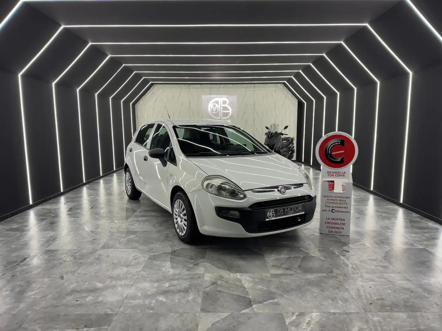 Fiat Punto Evo Punto III 2009 Evo 5p 1.4 Dynamic Gpl 77cv Bianco - 2