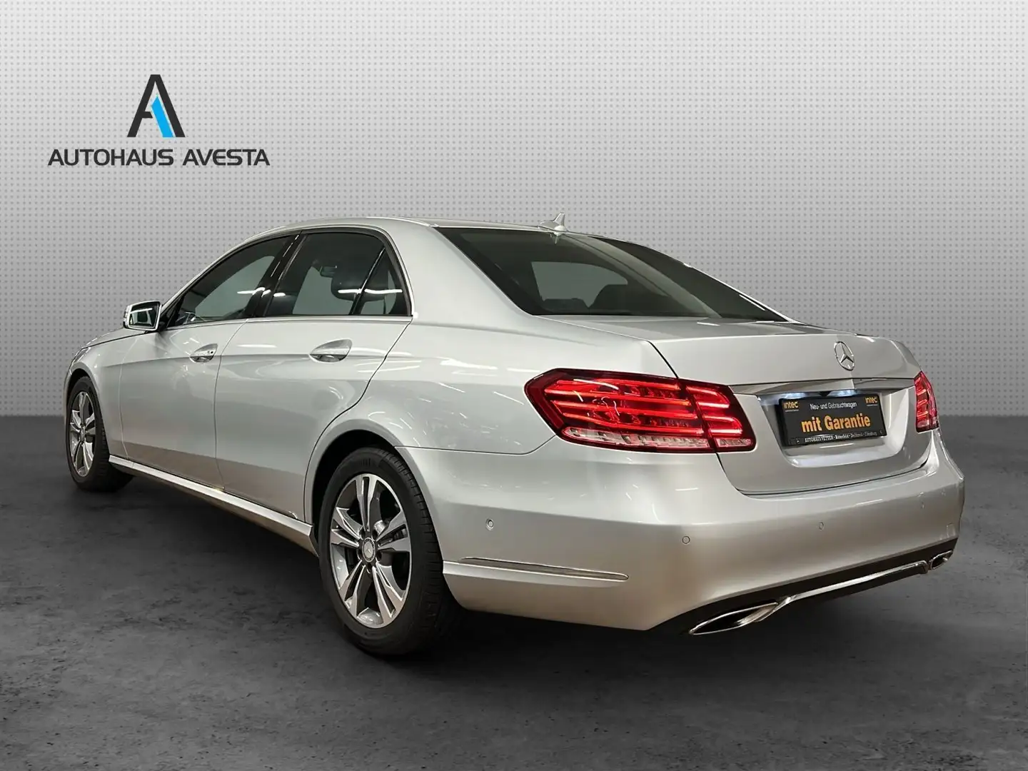 Mercedes-Benz E 250 CGI / NUR 55.tKM/ DISTR. PLUS/ 360 GRAD/ Argent - 2