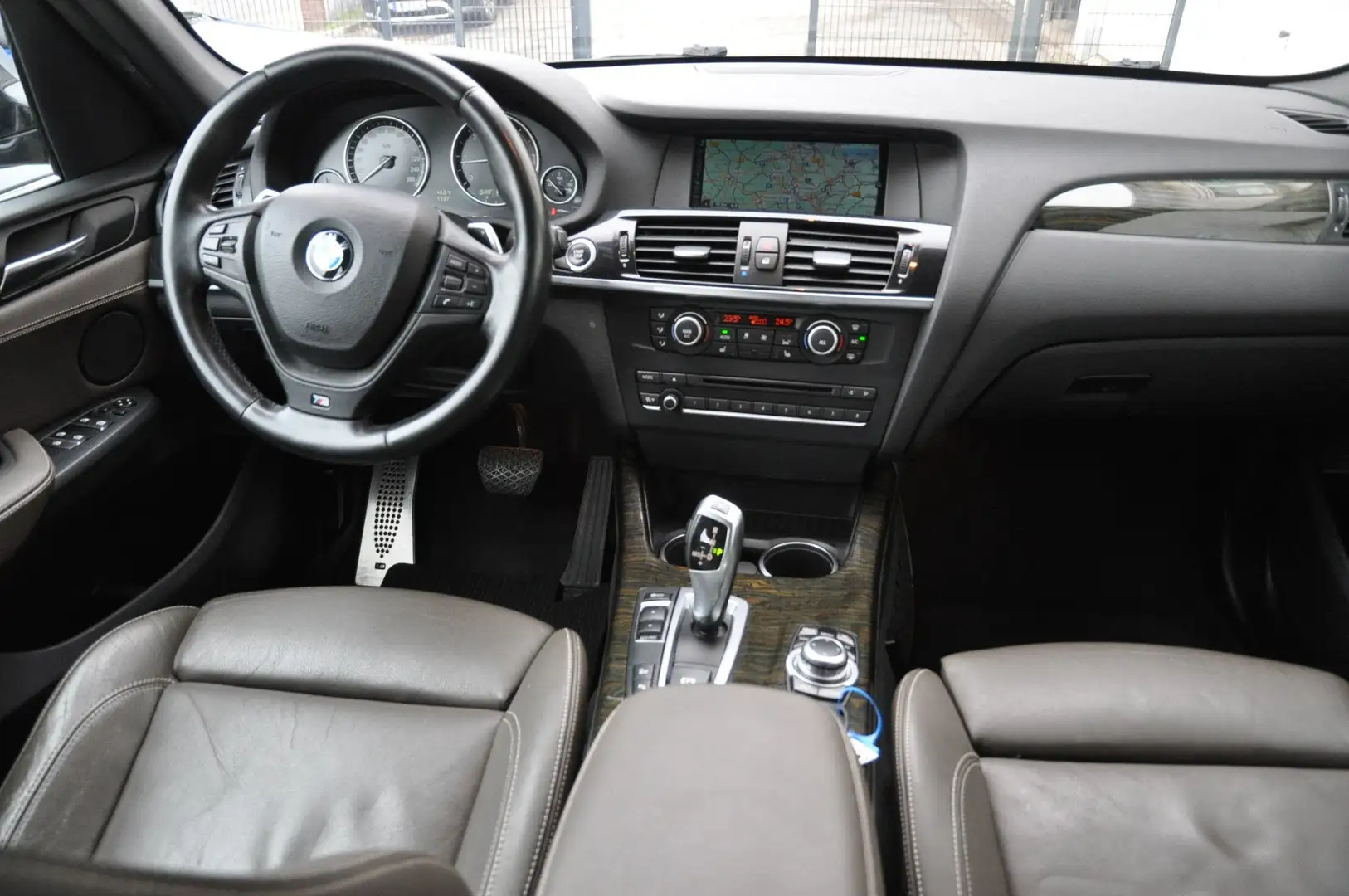 BMW X3 xDrive20d Aut. Grijs - 2