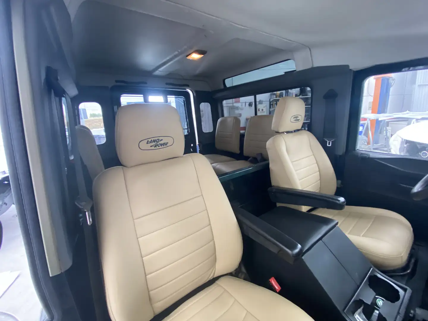 Land Rover Defender 90 2.5Td5 SW E - 2