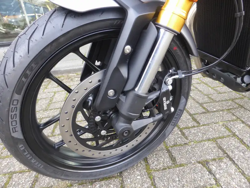 Triumph Speed 400 - foto 8