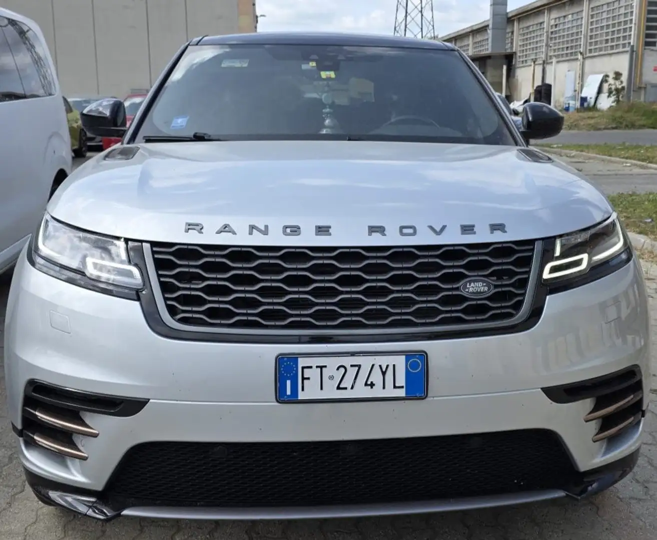Land Rover Range Rover Velar 2.0d i4 R-Dynamic S 180cv auto my19 Argento - 2