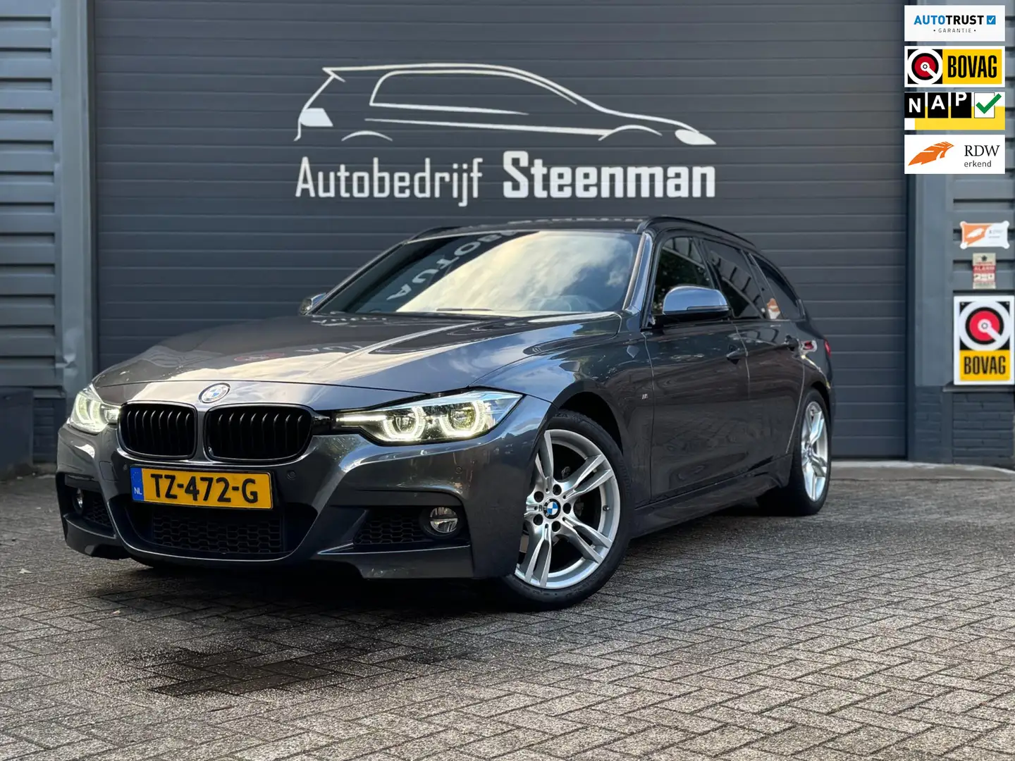 BMW 318 3-serie Touring 318i M Sport Edition | M-pakket | Grijs - 1