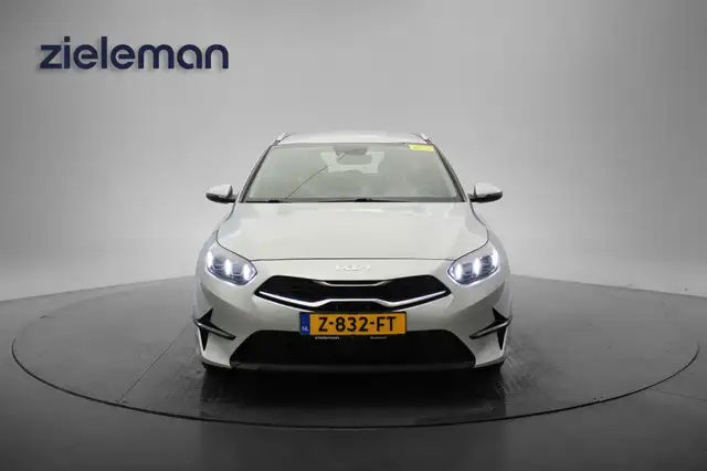 Kia Ceed view 13