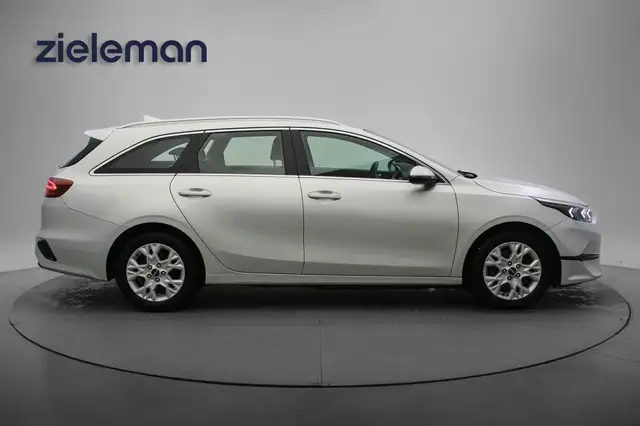 Kia Ceed view 14