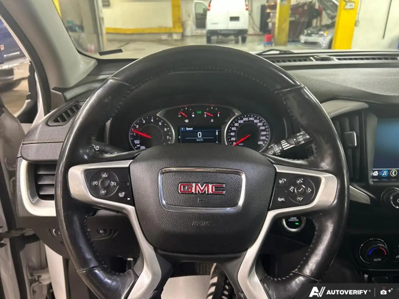 GMC Terrain снимка GMC Terrain