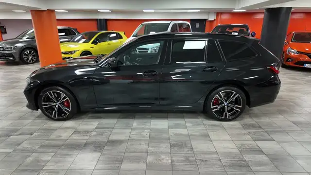 BMW 3 Series view 3