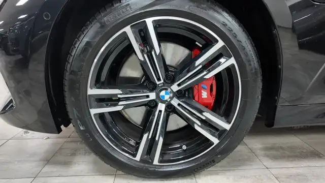 BMW 3 Series view 12