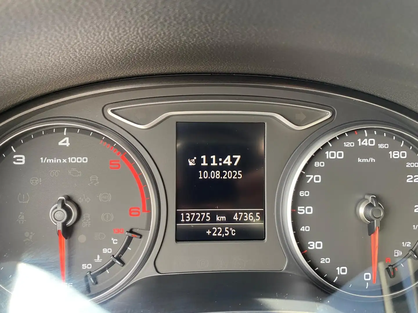 Audi A3 1.9 TDI Ambiente - 1