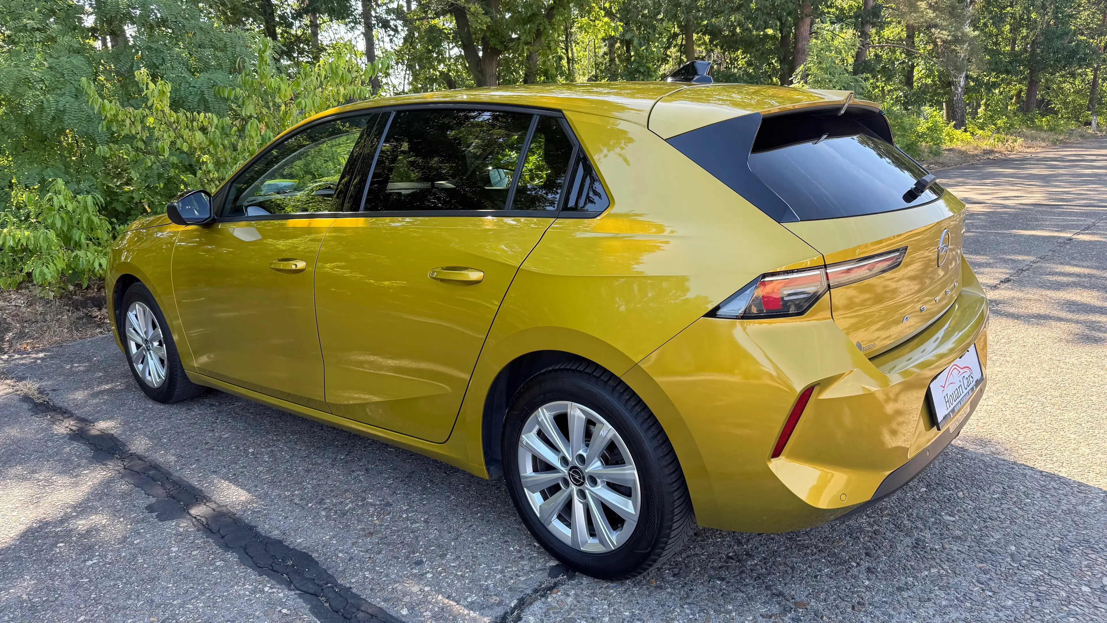 Opel Astra Astra 1.2 Turbo Elegance S/S (EU6.4) — photo 2