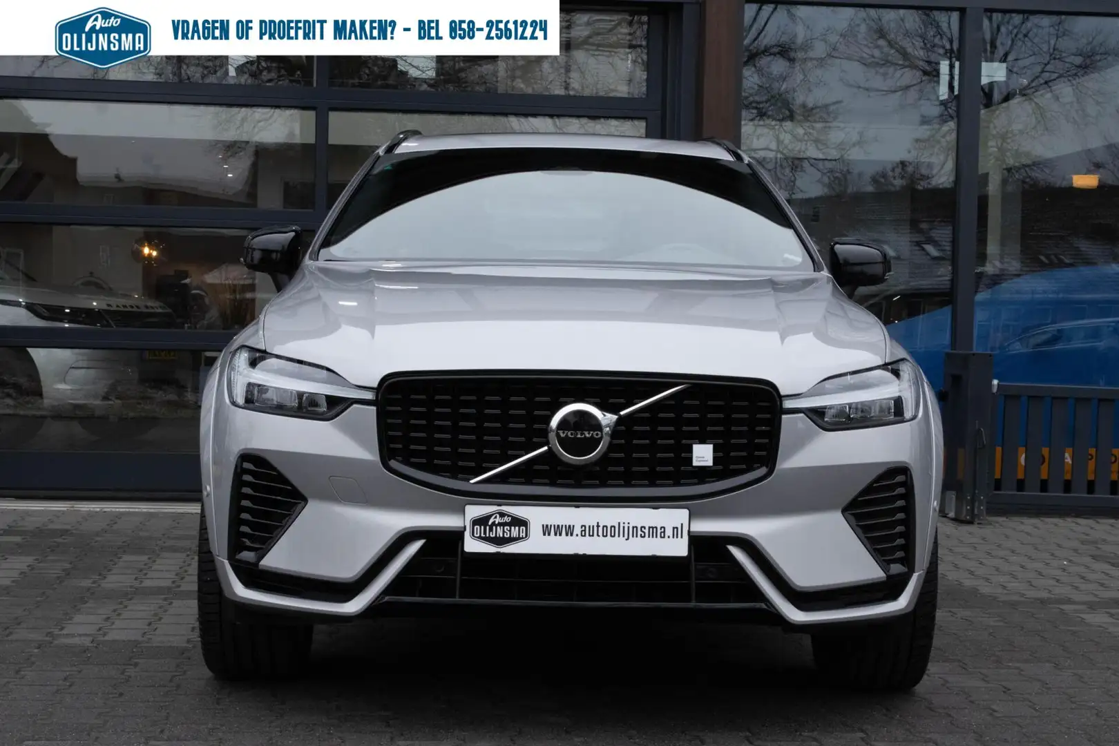 Volvo XC60 T8 Plug-in-hybrid AWD Polestar Engineered|Pano|Ada Grau - 2