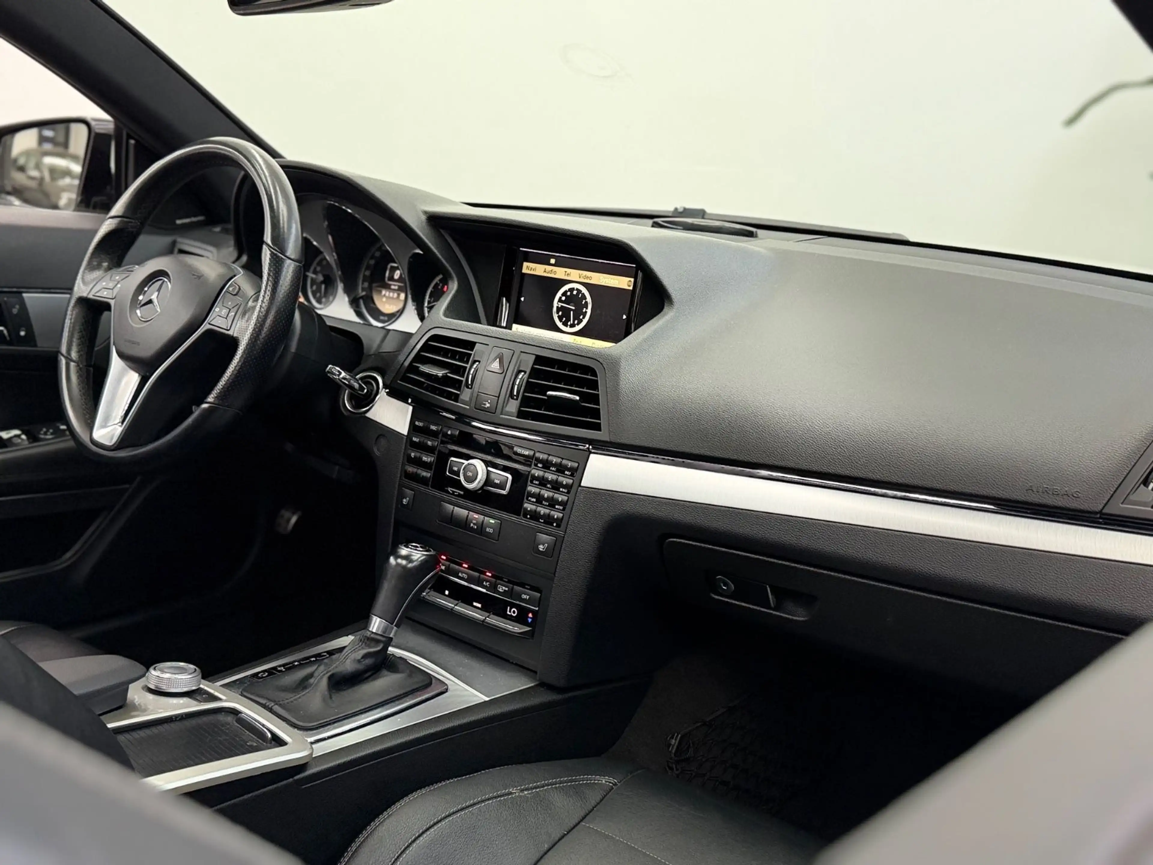 Mercedes-Benz E 350 E Coupe E 350 CDI BlueEfficiency — photo 13