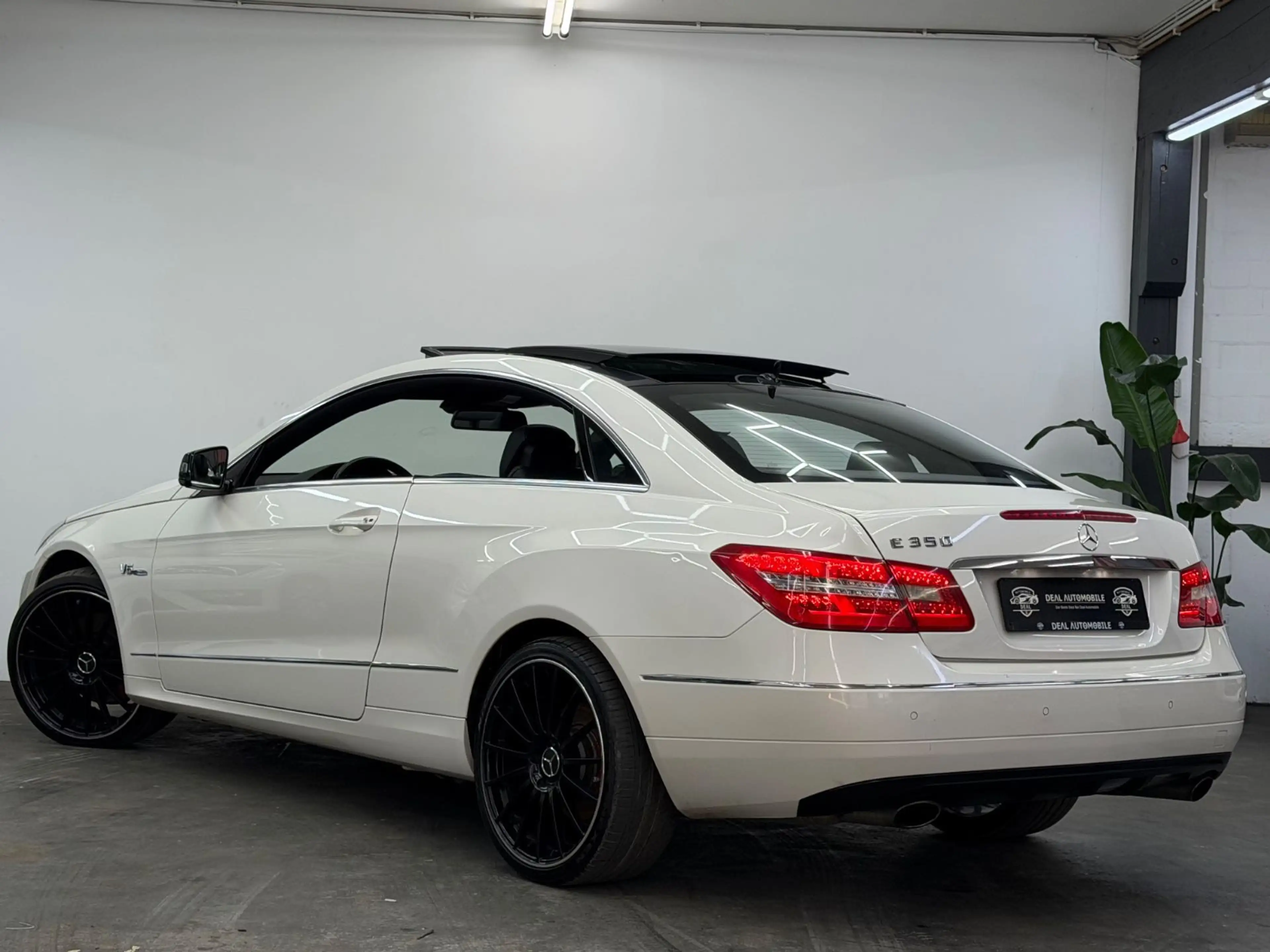 Mercedes-Benz E 350 E Coupe E 350 CDI BlueEfficiency — photo 8