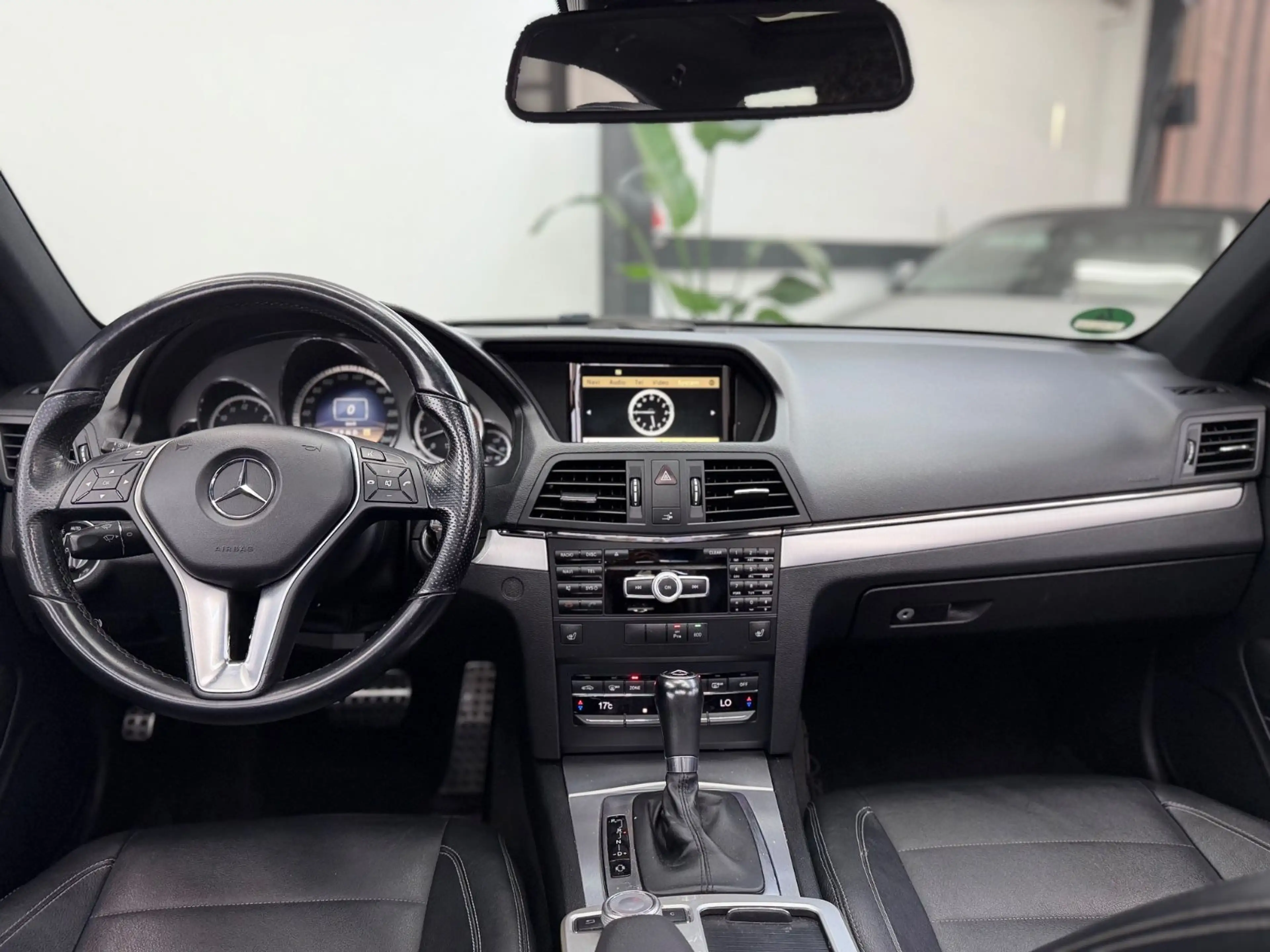 Mercedes-Benz E 350 E Coupe E 350 CDI BlueEfficiency — photo 15
