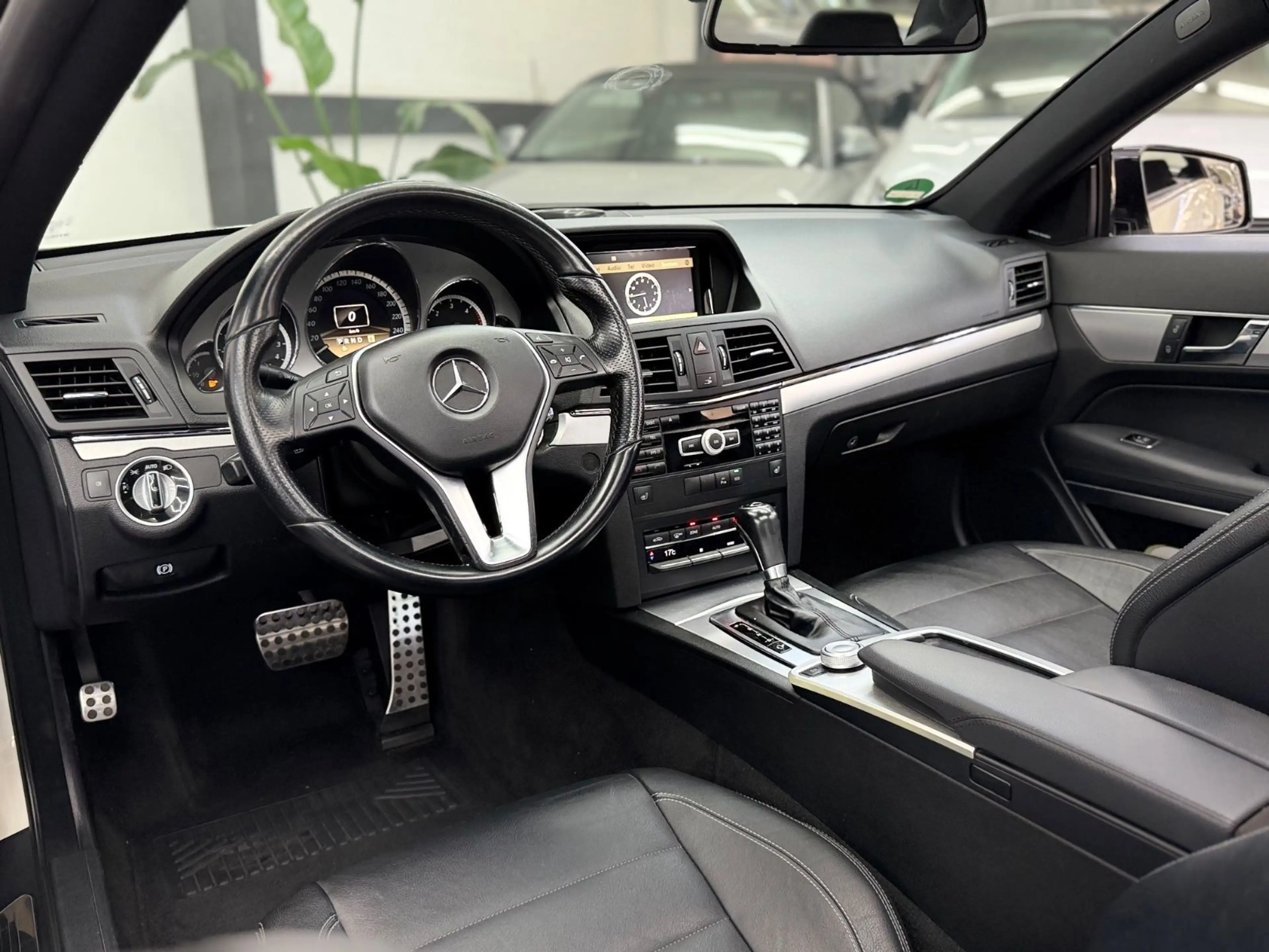 Mercedes-Benz E 350 E Coupe E 350 CDI BlueEfficiency — photo 11