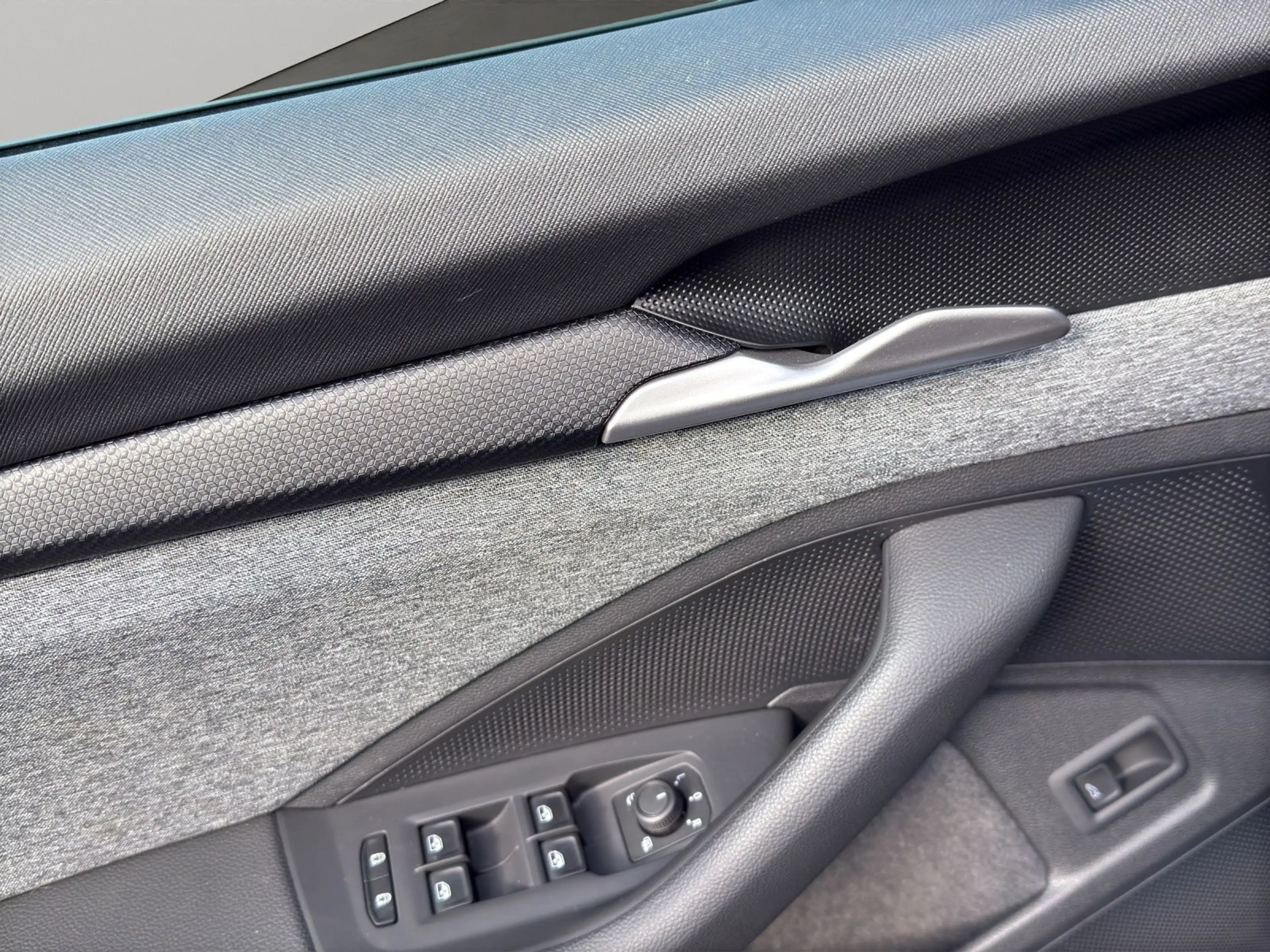 Skoda Superb Combi 1.5 TSI mHEV DSG Selection AHK+NAVI — photo 13
