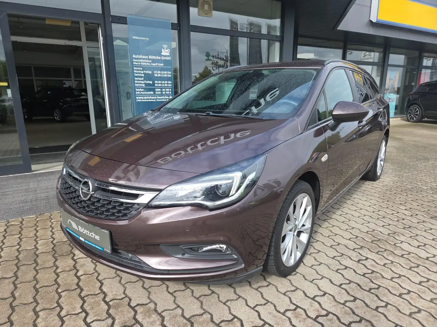 Opel Astra 1.4 16V SIDI Turbo Braun - 2