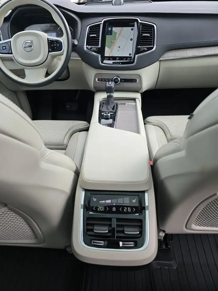 Volvo XC90 снимка Volvo XC90