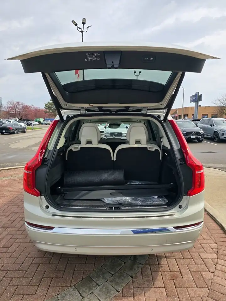 Volvo XC90 снимка Volvo XC90
