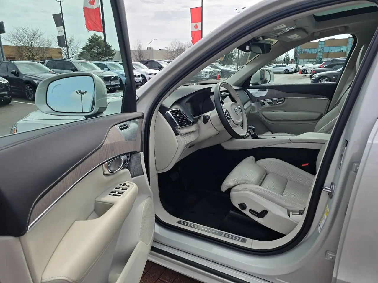 Volvo XC90 снимка Volvo XC90