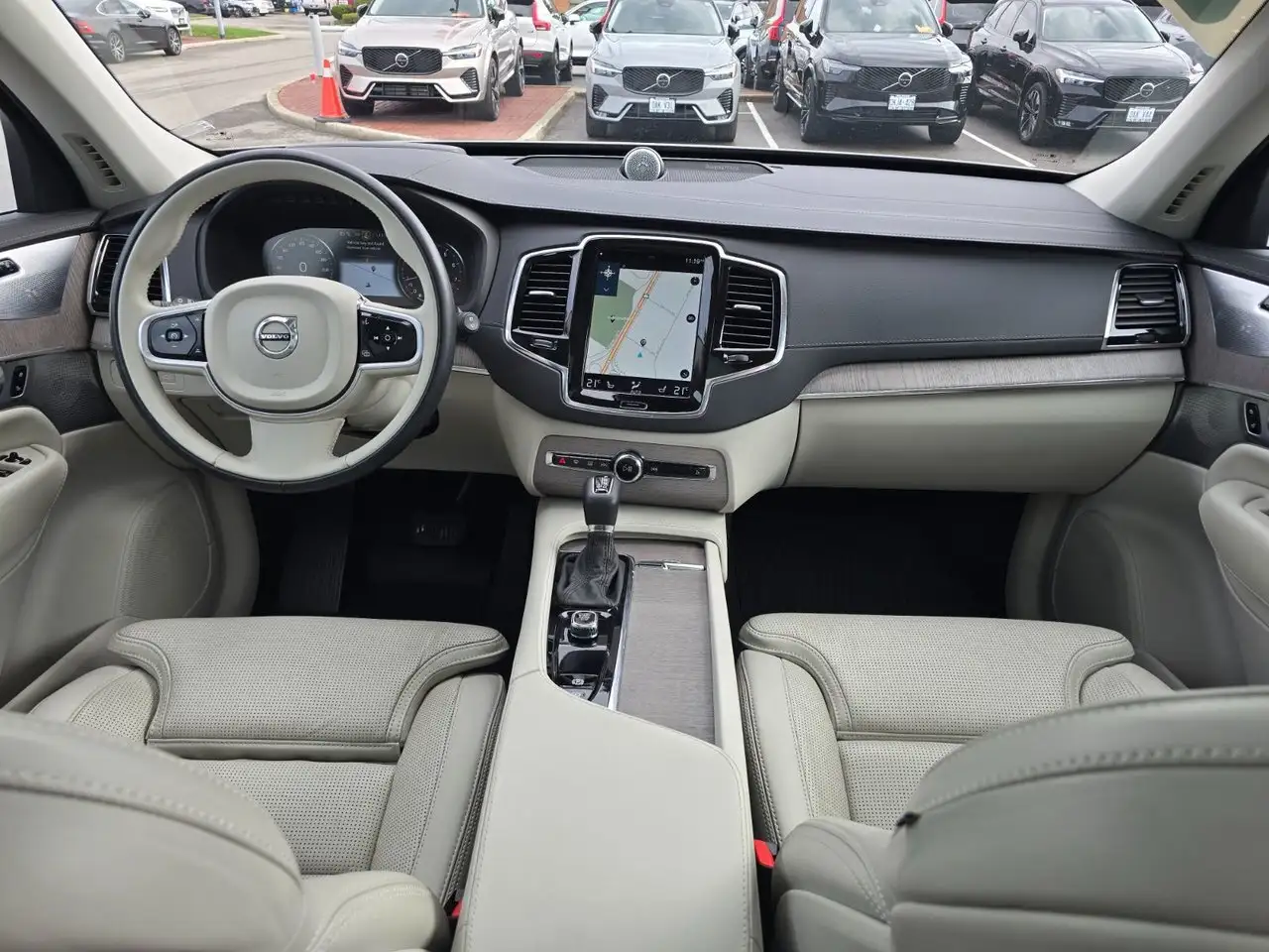 Volvo XC90 снимка Volvo XC90