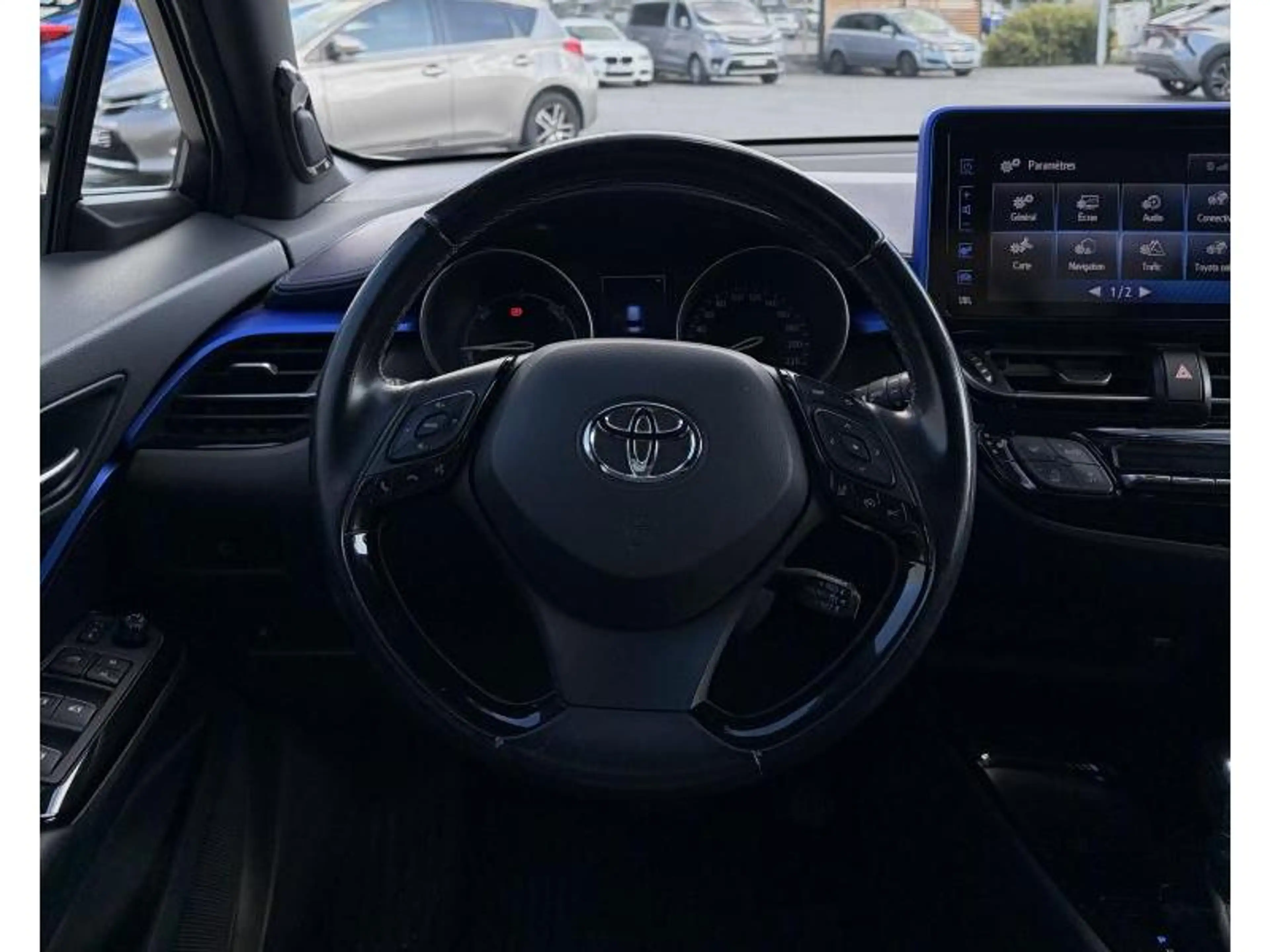 Toyota C-HR C-ULT — photo 11