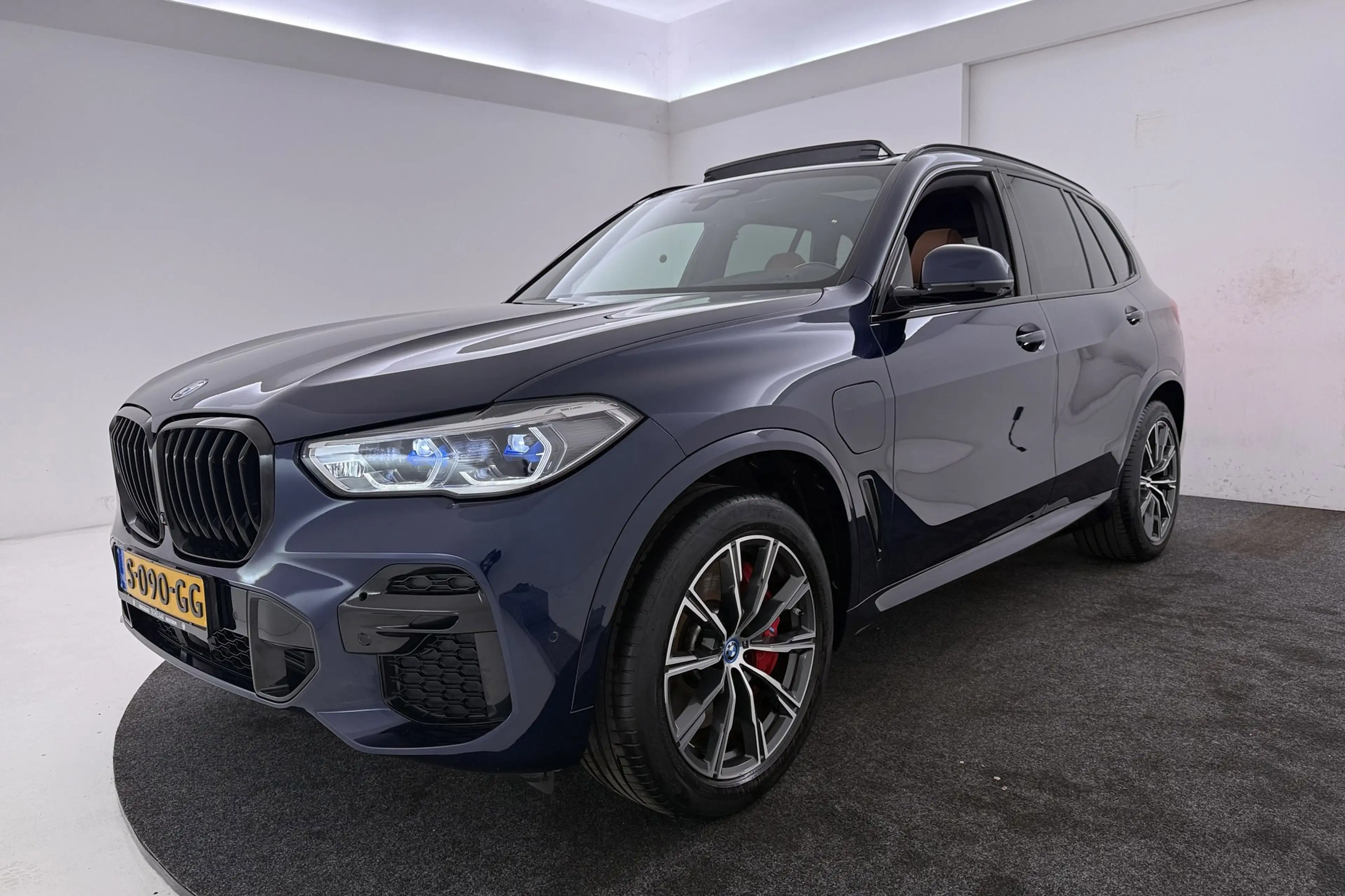 BMW X5 XDrive45e High Executive M-Sport | Uitklap Trekhaa — photo 46